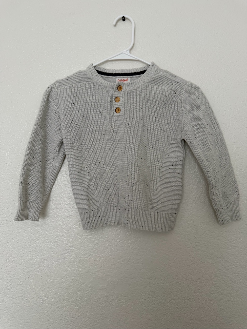 Cat & Jack Boys Light Gray Speckled Knit Henley Sweater Size 5T - Picture 2 of 9